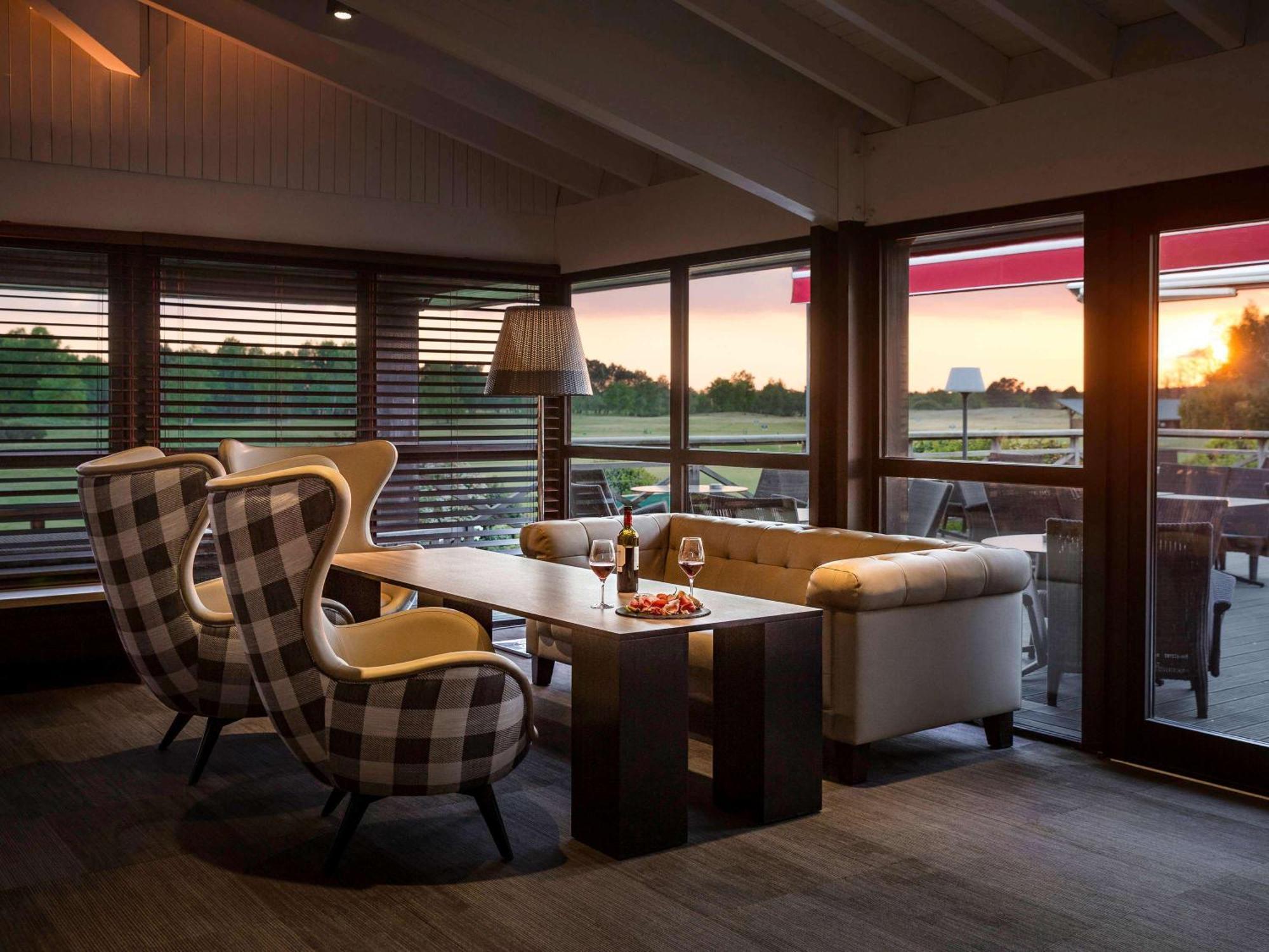 Cabot Hotel Bordeaux - Mgallery Collection Ле-Пьян-Медок Экстерьер фото